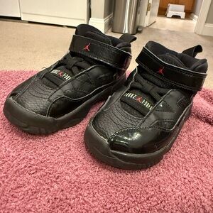 Jordan Kids Black Sneakers